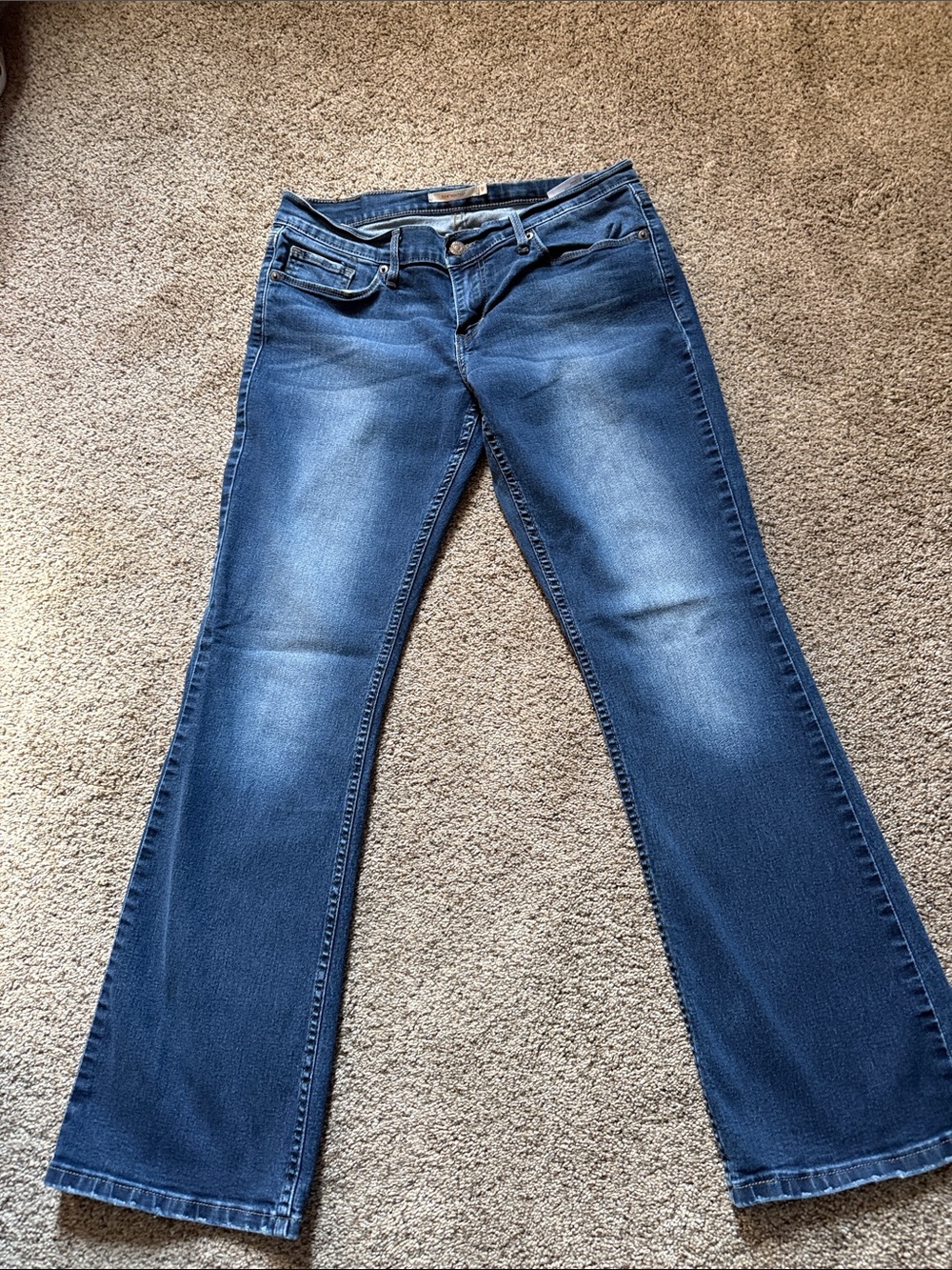 Women’s Levi’s Blue Bootcut Jeans - Classic Mid Wash